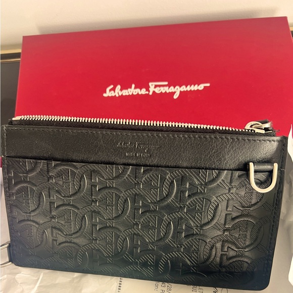 Salvatore Ferragamo Multiple Purpose Wallet BN - Picture 3 of 8